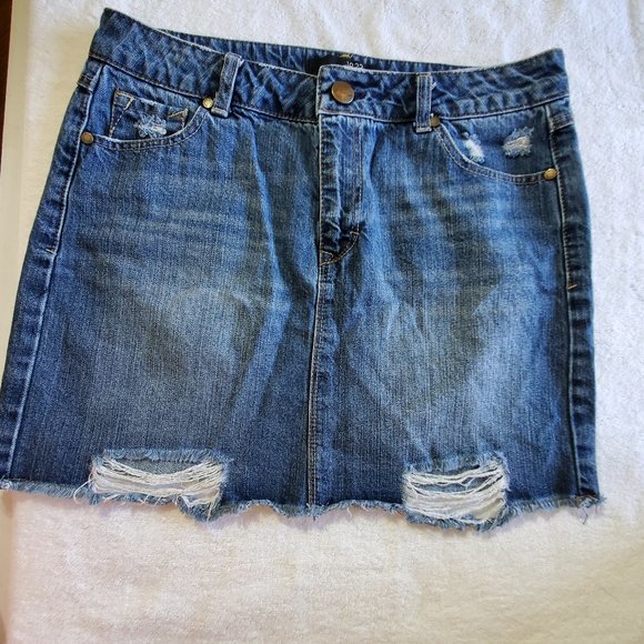1822 Denim Distressed Mini Skirt, Size 6 - Picture 1 of 8